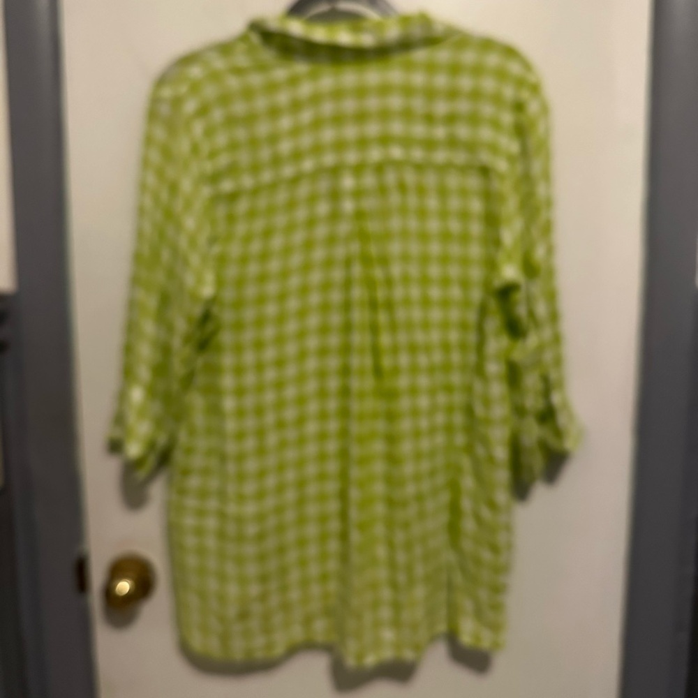Soft Surroundings Green and White Blouse with Notched Collar and 3/4 Sleeves - Picture 2 of 5